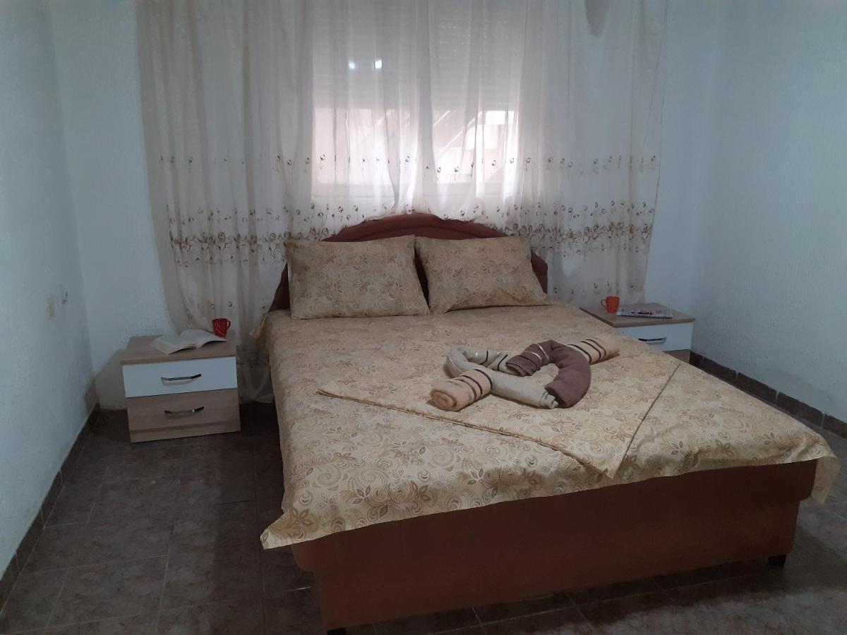 Studio-Apartman Milena 2 Podgorica Eksteriør bilde